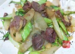 香肠炒棒菜 的做法图解11