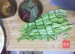 干锅兔肉的做法图解1