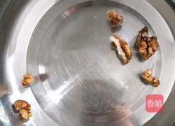 小米核桃粥的做法图解2