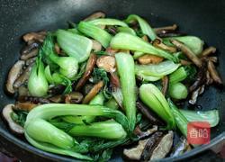 香菇炒油菜的做法图解12
