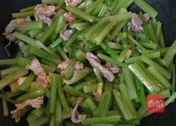 家常芹菜炒肉片的做法图解7