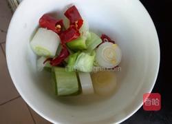 排骨炖白菜的做法图解3