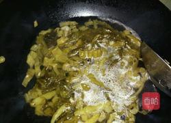 酸汤金针肥牛锅的做法图解6