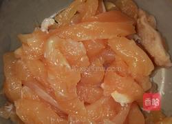 孜然鸡柳的做法图解2