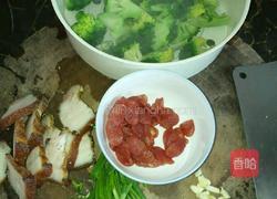 香菇西兰花的做法图解1