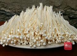 茄汁金针菇的做法图解1