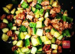 酱爆黄瓜肉丁的做法图解6
