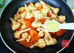 番茄炒菜花的做法图解11