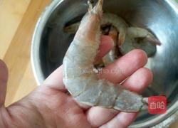 啤酒串串虾的做法图解1