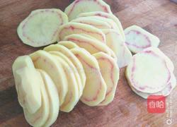 笑脸土豆饼的做法图解1