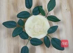 玫瑰叶红罗卜拼盘之红玫瑰的做法图解8