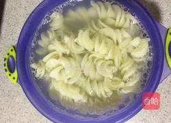 虾仁番茄螺丝面的做法图解4