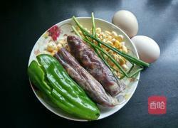 腊肠炒饭的做法图解2