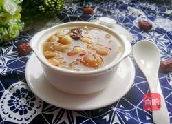 桂圆莲子银耳羹的做法图解1