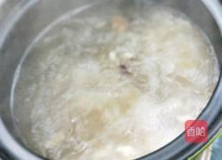 蜂蜜莲子银耳汤的做法图解10
