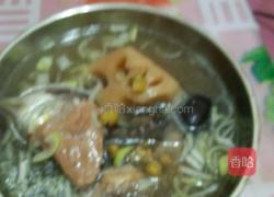 绿豆莲藕排骨汤的做法图解6