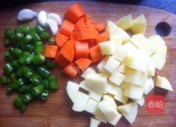 肉末土豆的做法图解2