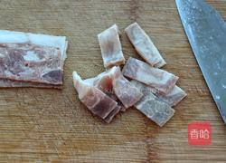 黑椒蘑菇培根炒意面的做法图解2