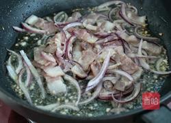 黑椒蘑菇培根炒意面的做法图解7