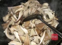 炒鲜蘑的做法图解2