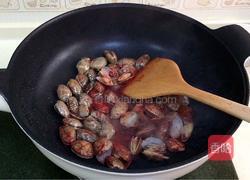 红糟炒花蛤的做法图解7