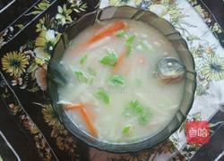 白萝卜鲫鱼汤的做法图解6