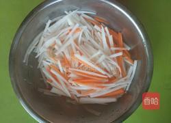 白萝卜鲫鱼汤的做法图解3