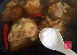 Braised pork bone recipe illustration 12