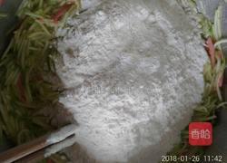 西葫芦火腿饼子外酥里嫩宝宝超爱吃的的做法图解5
