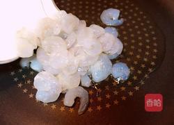 西芹虾仁炒腰果的做法图解8