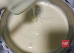 十寸戚风蛋糕的做法图解3