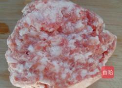 豆芽圆子汤的做法图解1