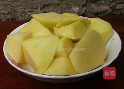 土豆黄焖鸡的做法图解3