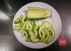 角瓜炒鸡蛋的做法图解1