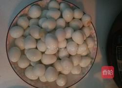 糖醋虎皮鹌鹑蛋的做法图解1
