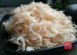 葱香炒虾皮的做法图解1