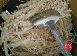 炒金针菇的做法图解2