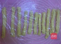 奶香小油条的做法图解11