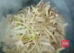 蒜苗干豆腐的做法图解4