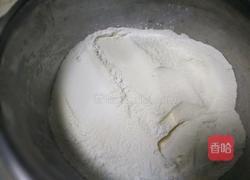 茼蒿蛋黄肉松团的做法图解5