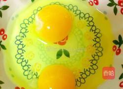 五彩蛋炒饭的做法图解2