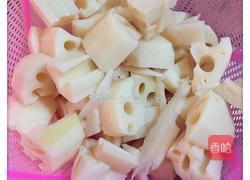 腊鸭焖藕的做法图解1