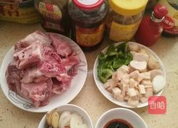 木桶酱辣骨的做法图解1