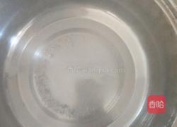 鸡蛋蘑菇洋葱面的做法图解1