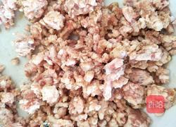 猪肉馅元宝馄饨的做法图解1