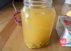 乌龙茶百香果奶盖的做法图解4