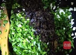 韭菜饼的做法图解1