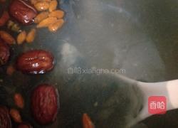 花旗参石斛乌鸡汤的做法图解5