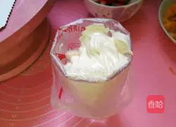 简单水果装饰生日蛋糕的做法图解8