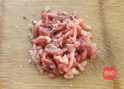 西芹瘦肉炒土豆的做法图解1